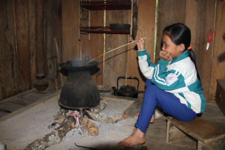 Bố mẹ “dính” vào ma túy, con trẻ bơ vơ “tự sinh, tự diệt”